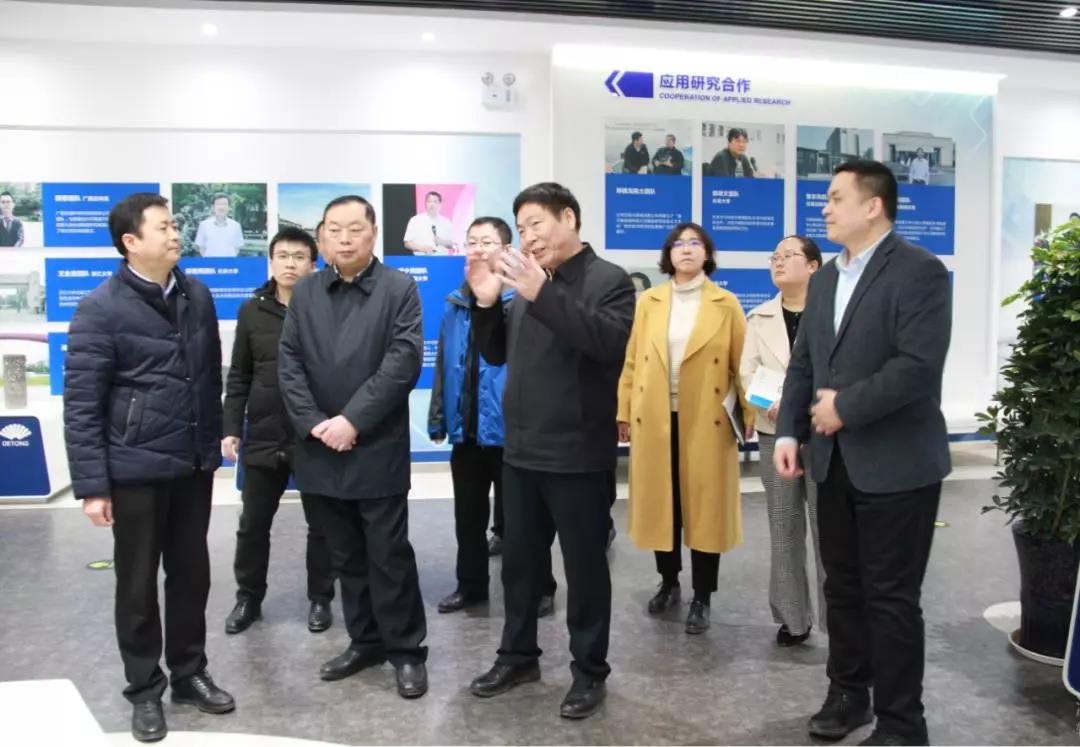 全國工商聯(lián)第五聯(lián)系調(diào)研組蒞臨萬里交科集團調(diào)研指導(dǎo)