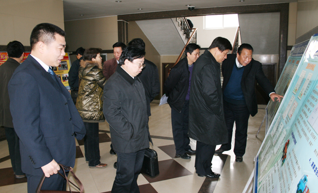 河南省科技廳副廳長張代民一行蒞臨集團(tuán)考察指導(dǎo)