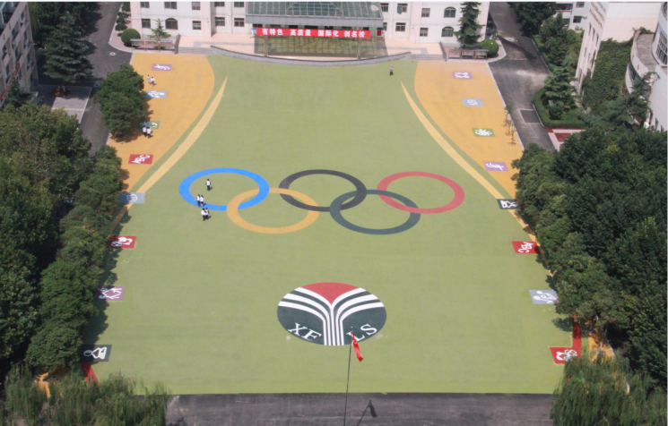 萬里交科為寧波校園道路“穿新衣”，給同學(xué)們別樣的“開學(xué)禮物”。